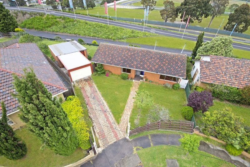 9 Carlyon Court, SPRINGVALE VIC 3171, Springvale - Thumbnail 2