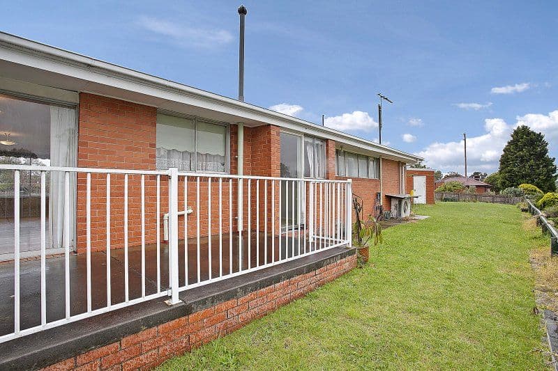 9 Carlyon Court, SPRINGVALE VIC 3171, Springvale - Thumbnail 3