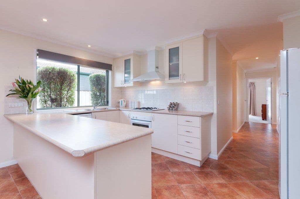 33 Willmott Drive, CRAIGIEBURN VIC 3064, Craigieburn - Thumbnail 2