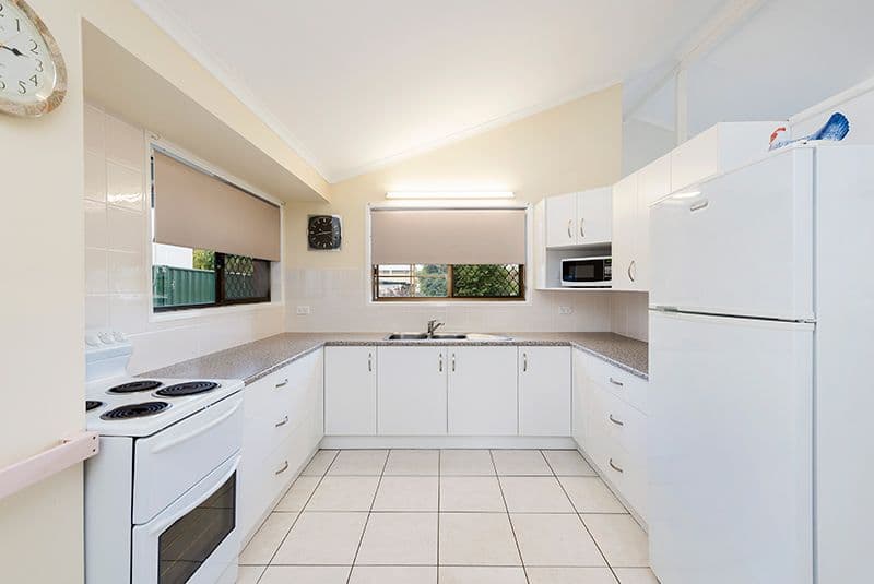 38 Meadow Street, Eight Mile Plains QLD 4113, Eight Mile Plains - Thumbnail 4