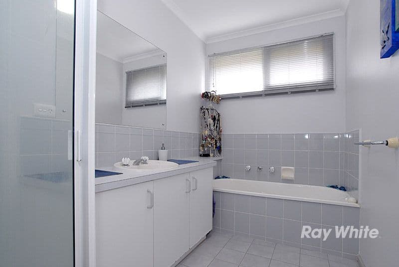 23 Gordonia Crescent, NARRE WARREN VIC 3805, Narre Warren - Thumbnail 6