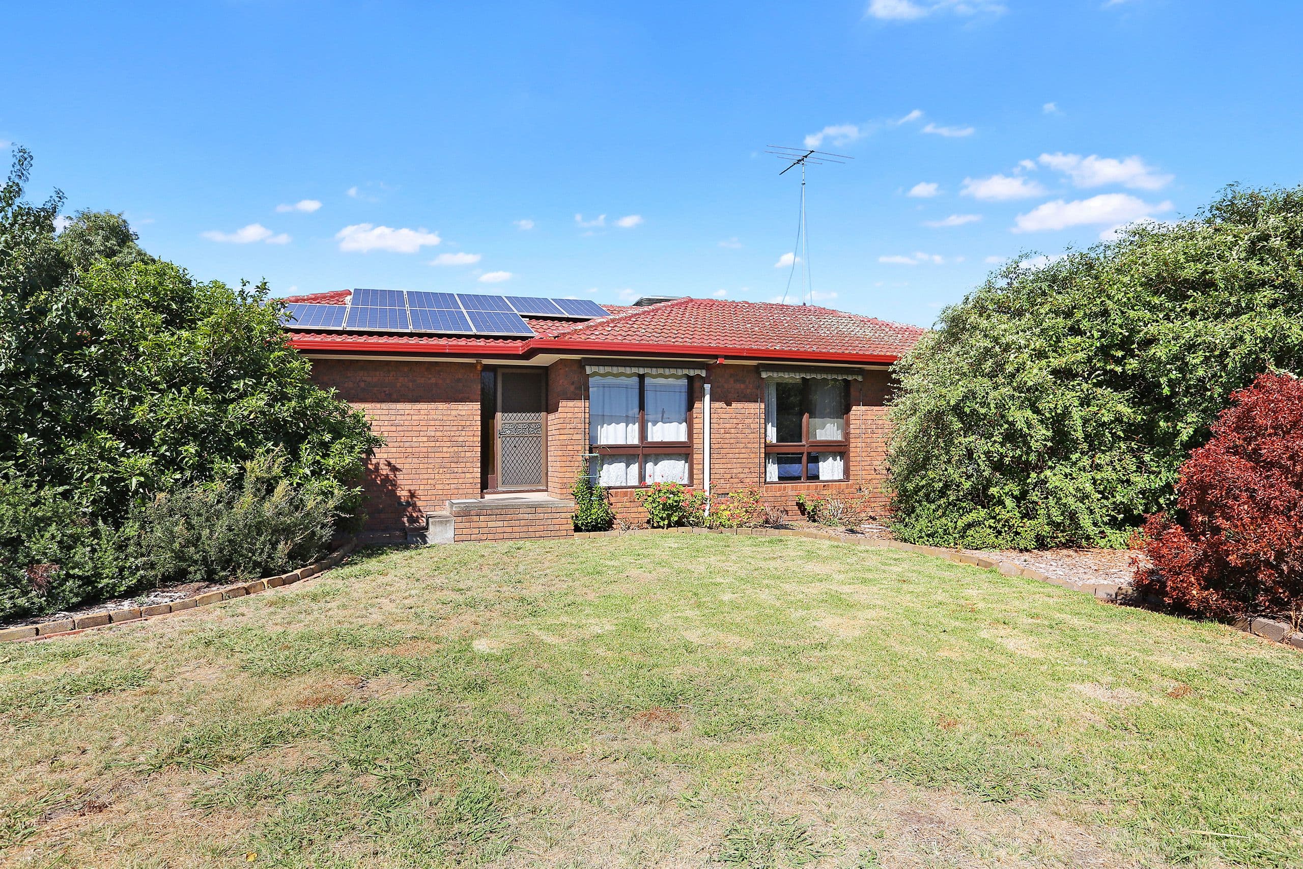 2 Sheeran Crescent, Lara VIC 3212, Lara - Thumbnail 2