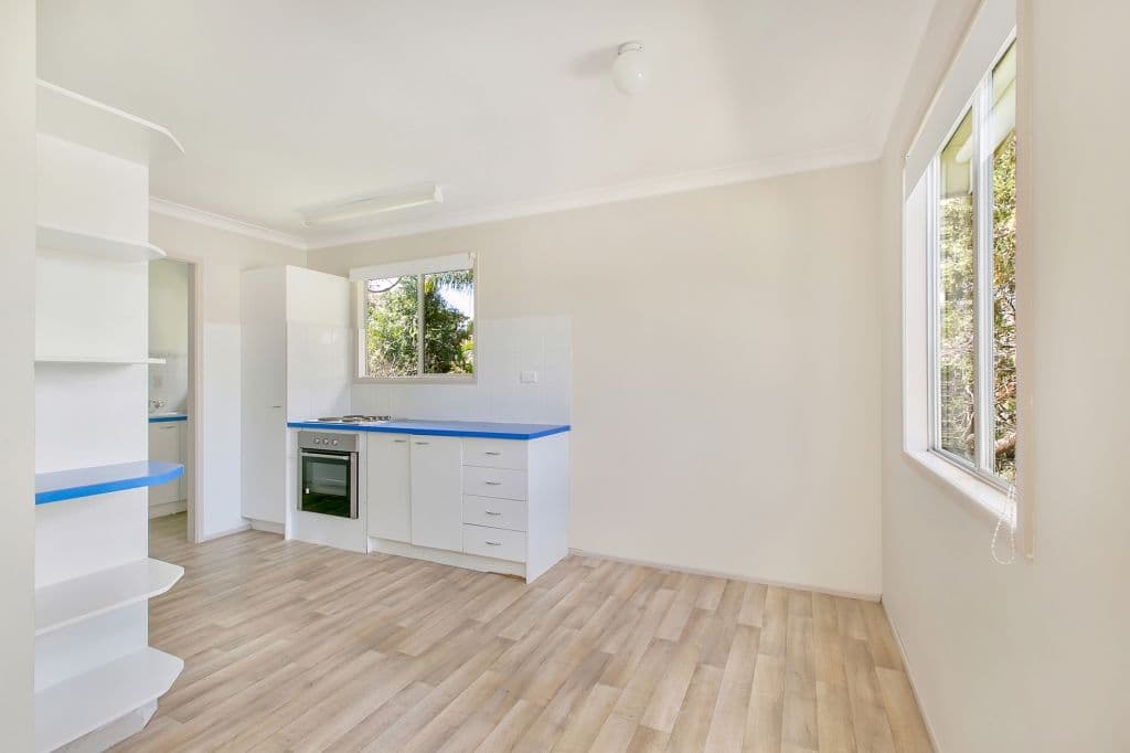9 Ewan Street, SOUTHPORT QLD 4215, Southport - Thumbnail 2