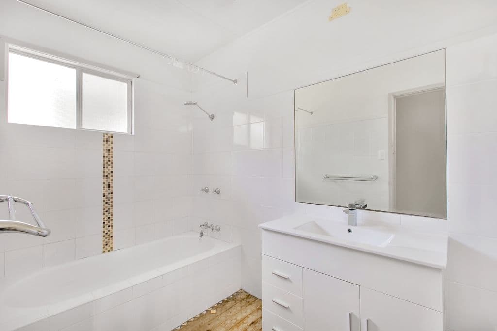 9 Ewan Street, SOUTHPORT QLD 4215, Southport - Thumbnail 7