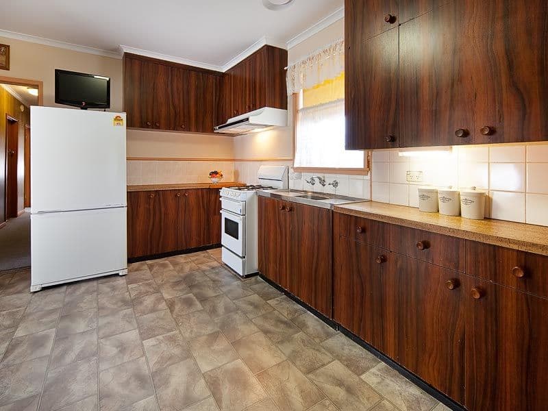 10 Vicky Avenue, Crows Nest, QLD, 4355, Crows Nest - Thumbnail 2
