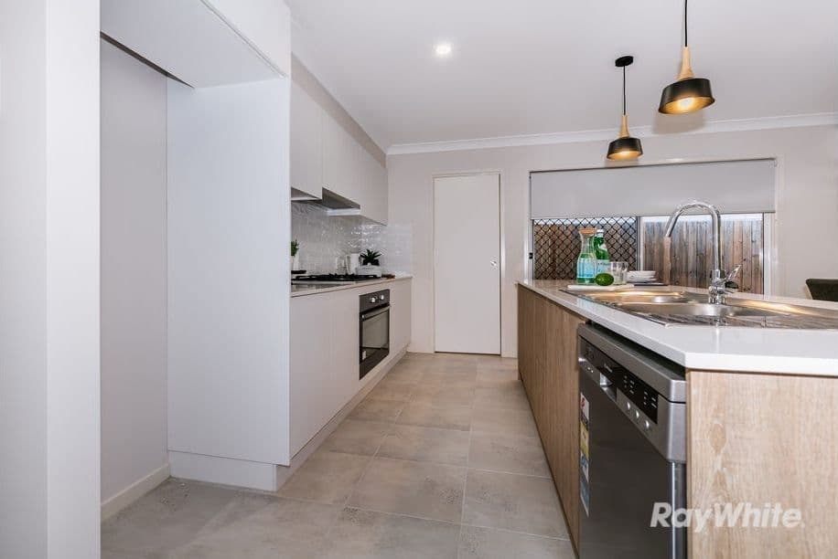 93 Killara Boulevard, Logan Reserve QLD 4133, Logan Reserve - Thumbnail 7