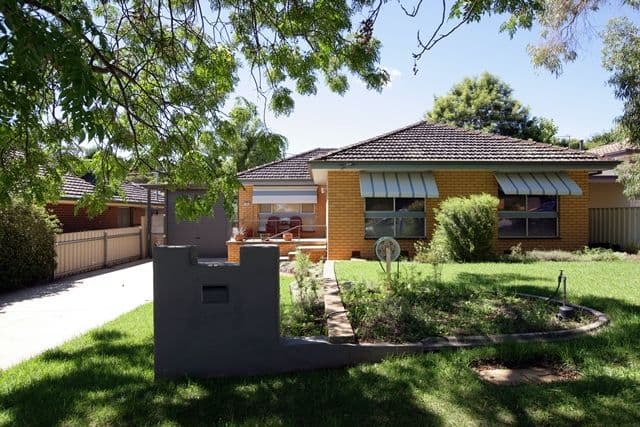 31 Waranga Avenue, MOUNT AUSTIN NSW 2650, Mount Austin - Image 1