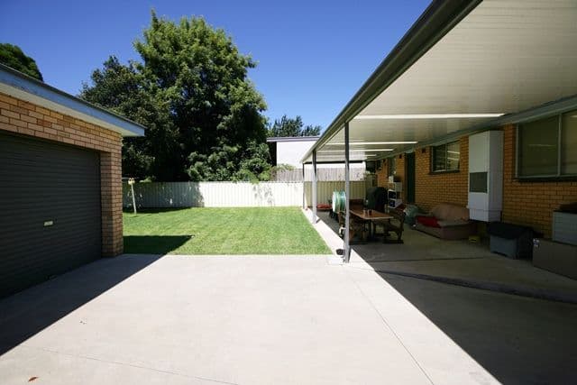 31 Waranga Avenue, MOUNT AUSTIN NSW 2650, Mount Austin - Thumbnail 6