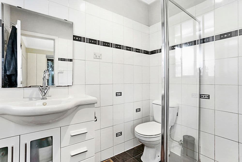 64 Leonard Avenue, Glenroy VIC 3046, Glenroy - Thumbnail 5