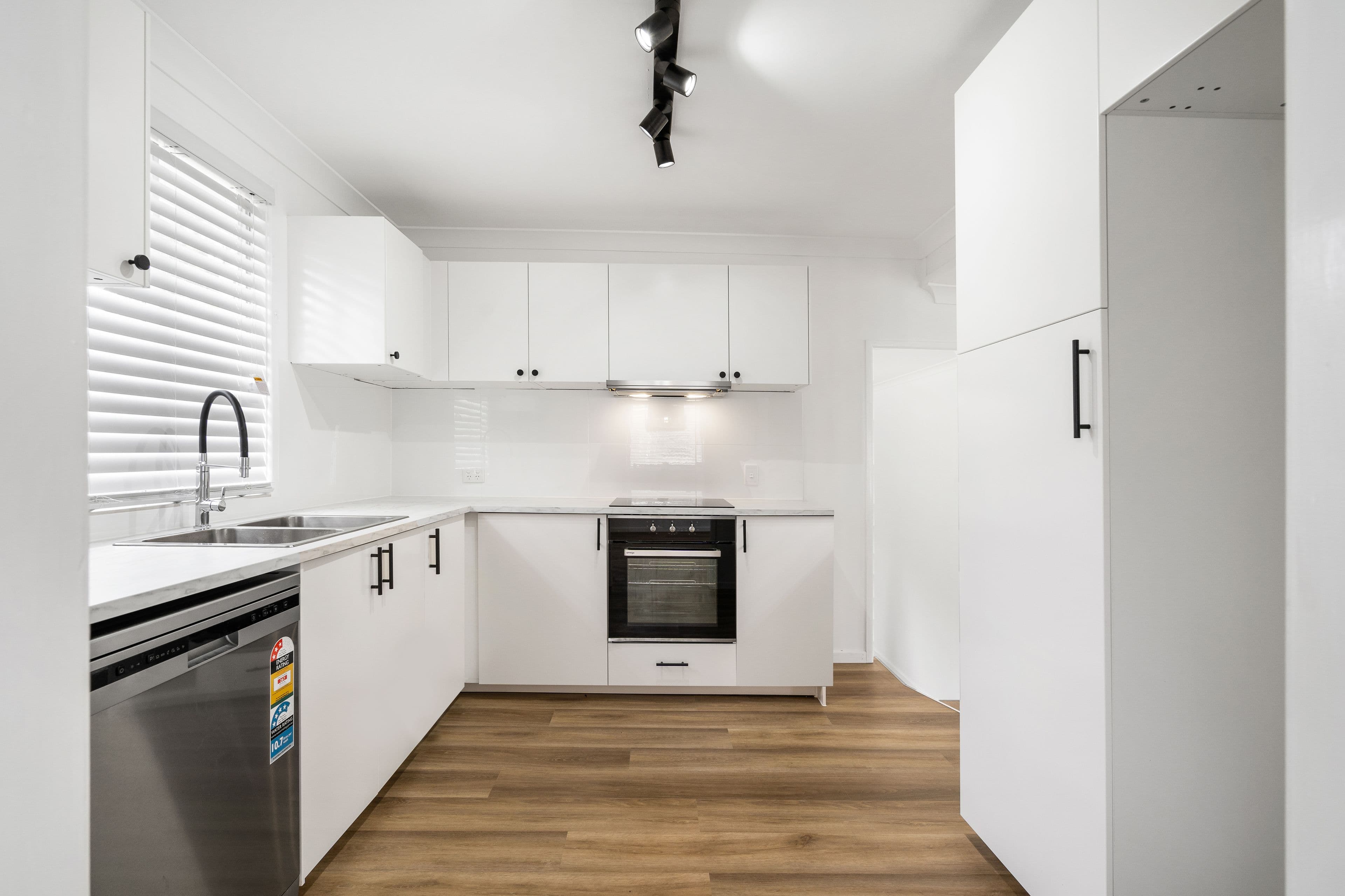 6 Armstrong Street, Petrie QLD 4502, Petrie - Thumbnail 5