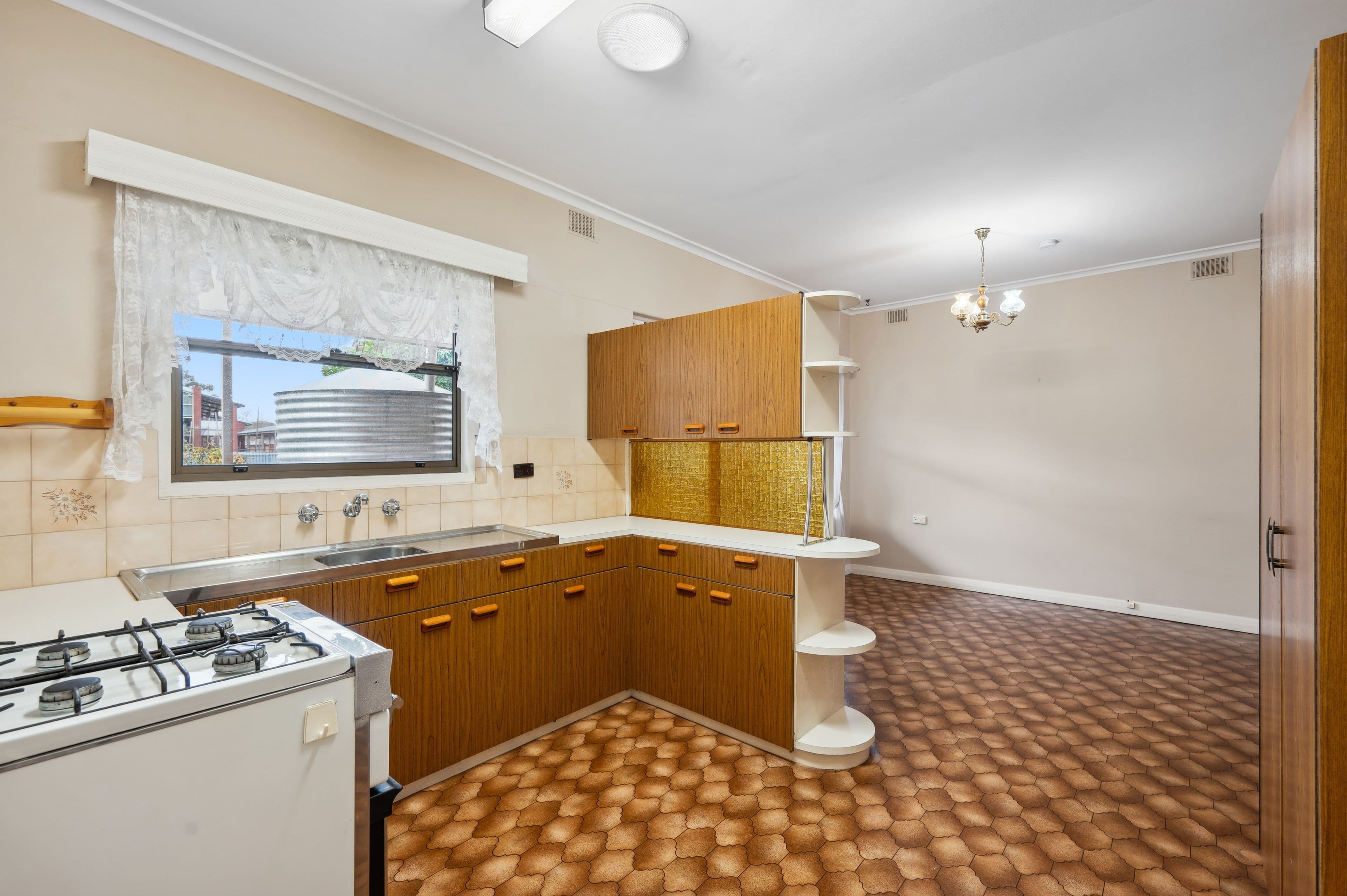 14 Sampson Road, Mitchell Park SA 5043, Mitchell Park - Thumbnail 2