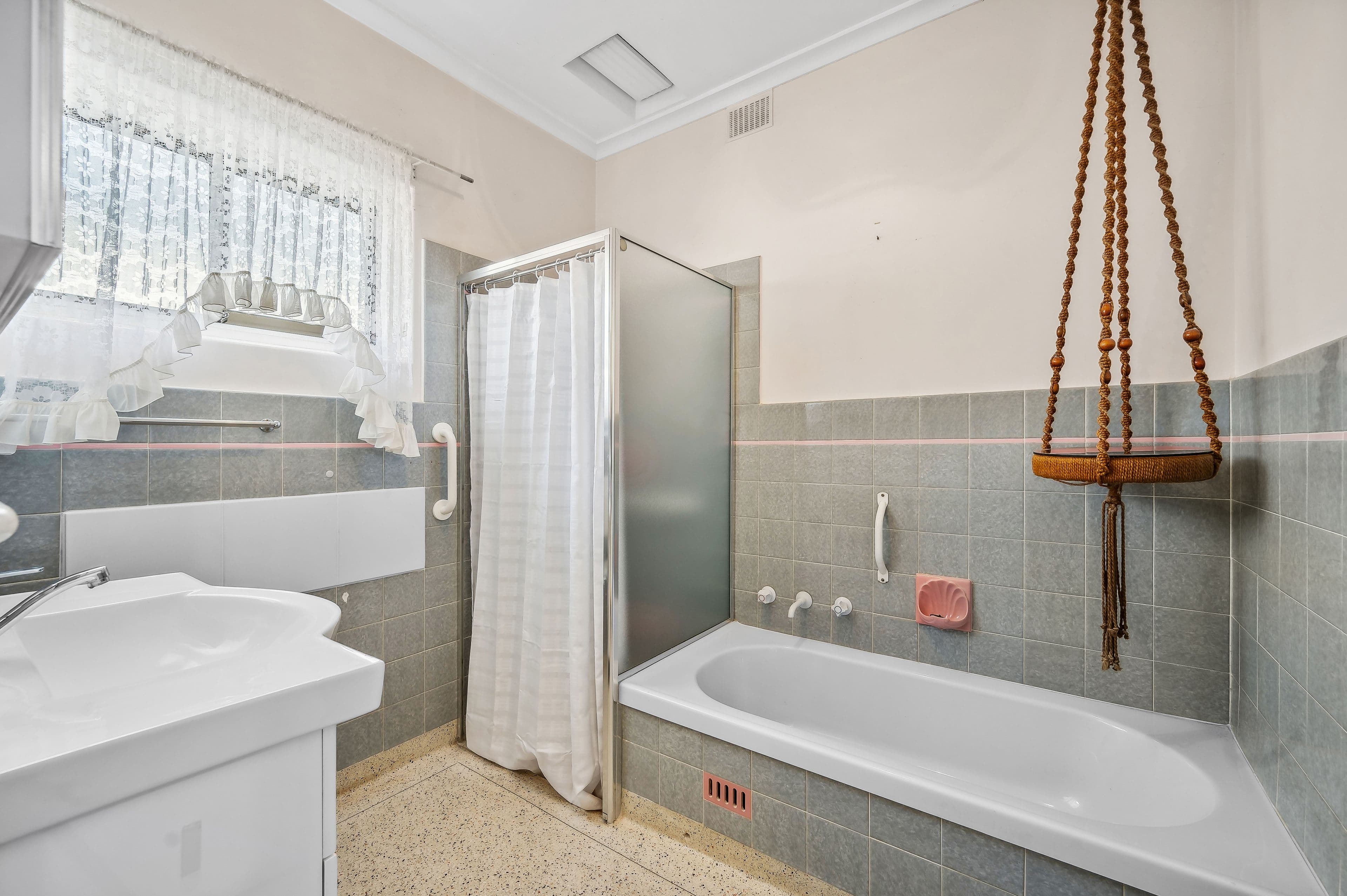 14 Sampson Road, Mitchell Park SA 5043, Mitchell Park - Thumbnail 7