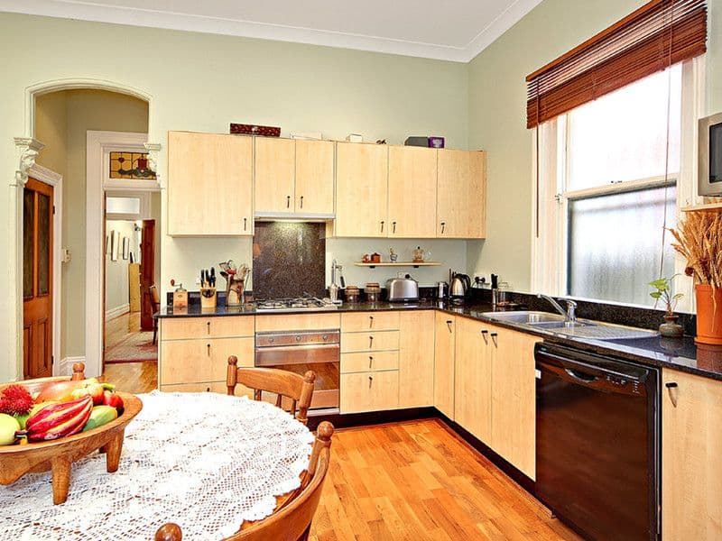 18 Bayview Road, MORNINGTON, Mornington - Thumbnail 6