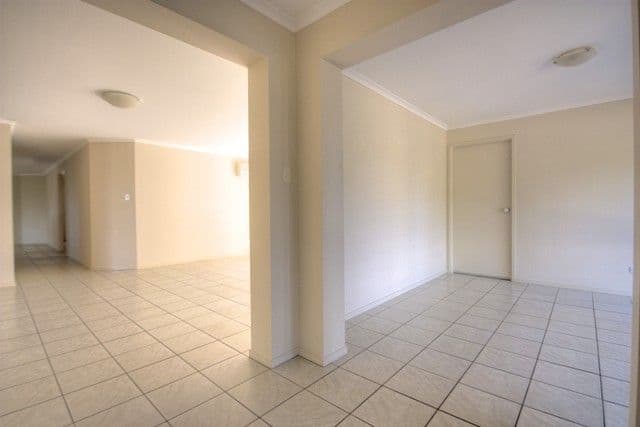 24 Krystyna Court, KARALEE QLD 4306, Karalee - Thumbnail 7