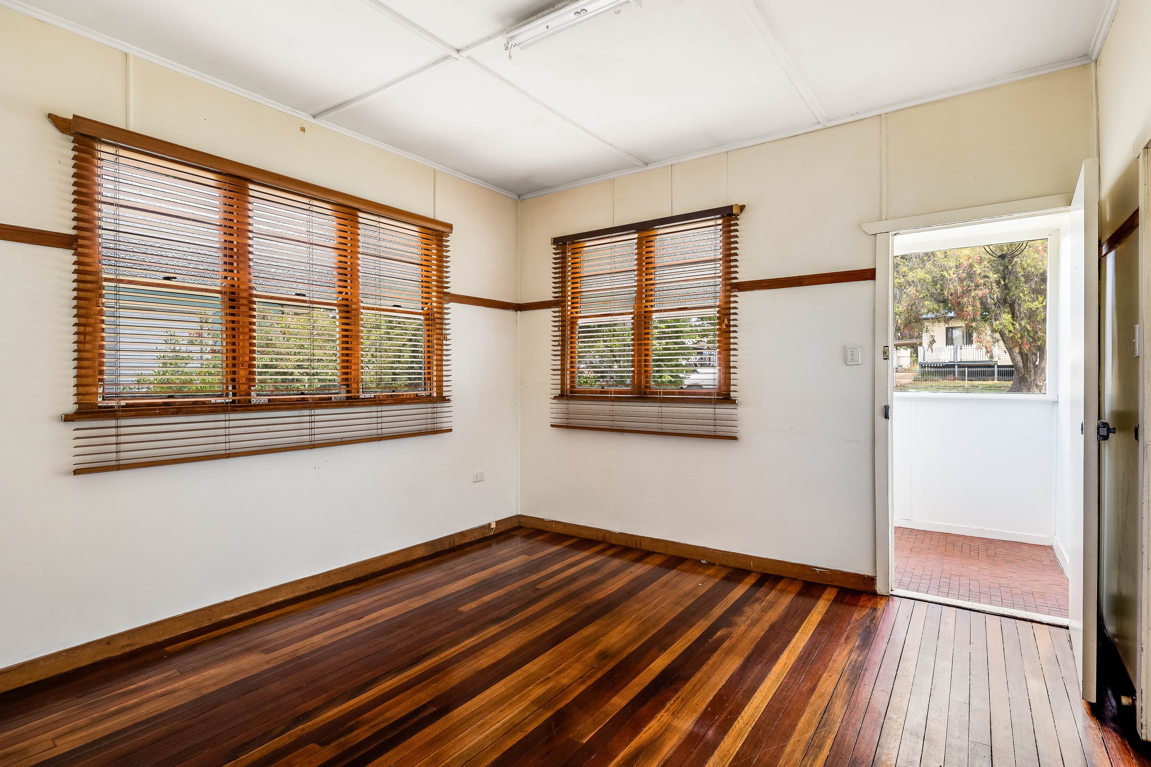 21 Park Street, Wilsonton QLD 4350, Wilsonton - Thumbnail 2