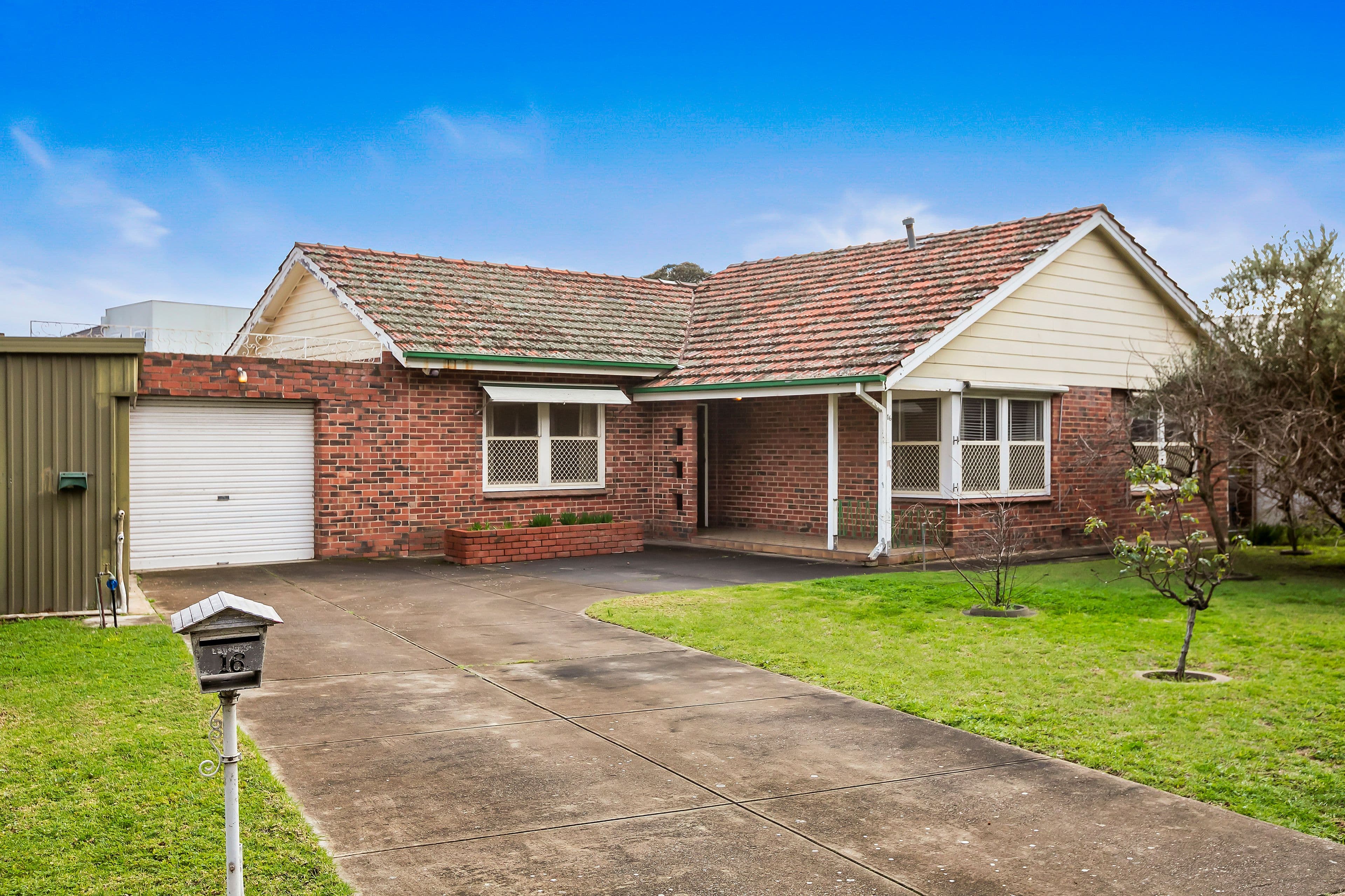 16 Mountbatten Terrace, Flinders Park SA 5025, Flinders Park - Thumbnail 2
