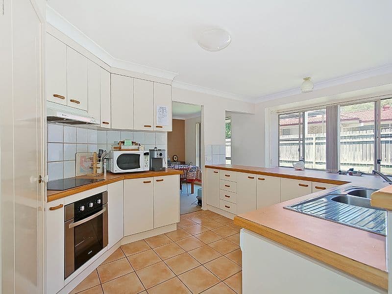 12 Lomandra Place, CAPALABA QLD 4157, Capalaba - Thumbnail 5