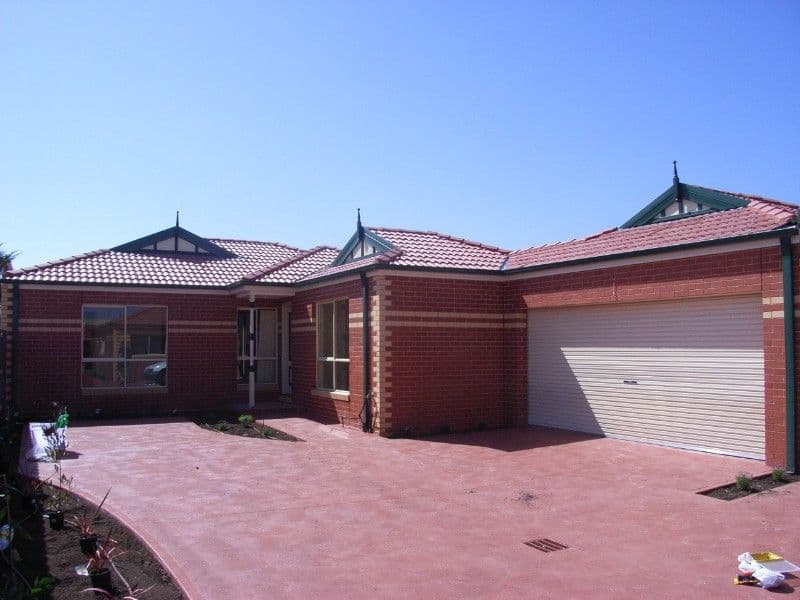 12 Lily Drive, SYDENHAM VIC 3037, Sydenham - Image 1