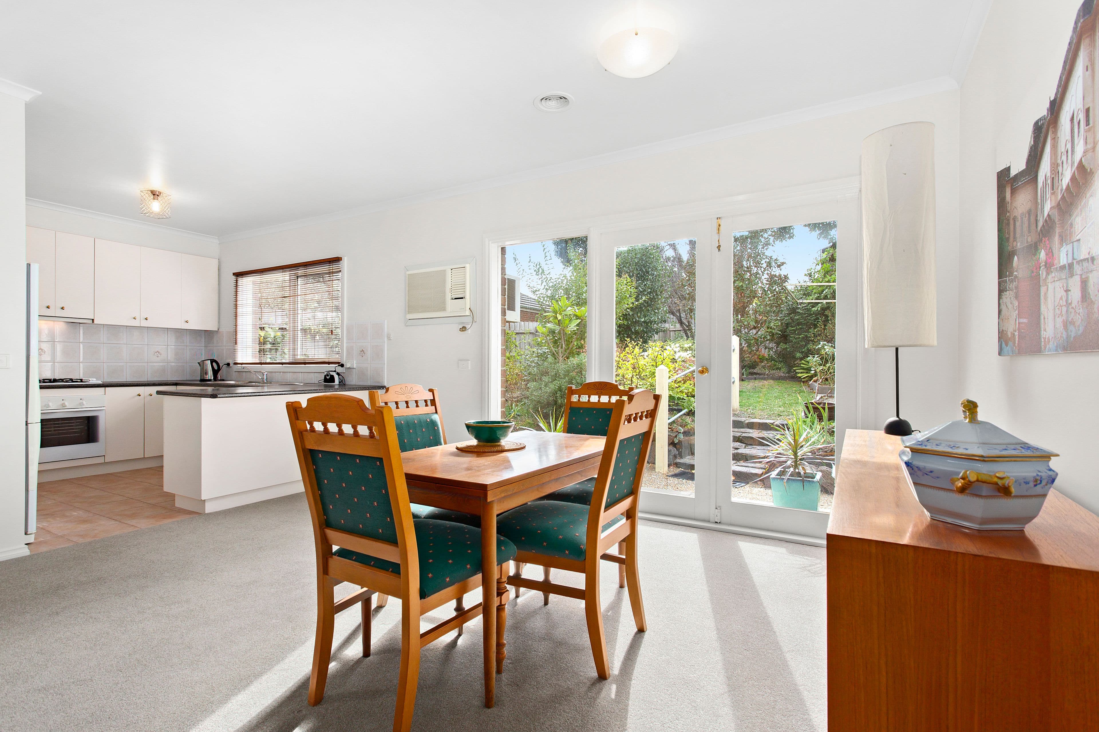 2 Katoomba Street, Hampton East VIC 3188, Hampton East - Thumbnail 2