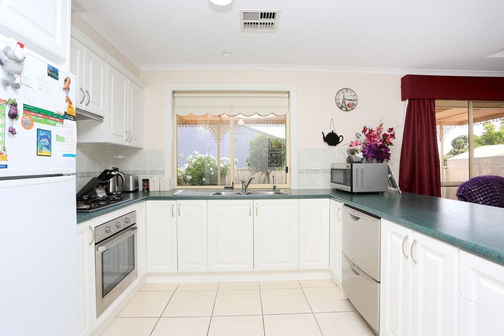 11 McGonigal Drive, Willaston SA 5118, Willaston - Thumbnail 8