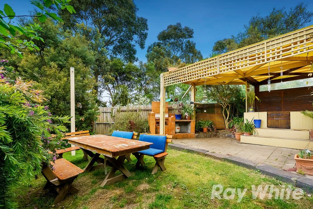 20 Highvale Road, Glen Waverley VIC 3150, Glen Waverley - Thumbnail 4