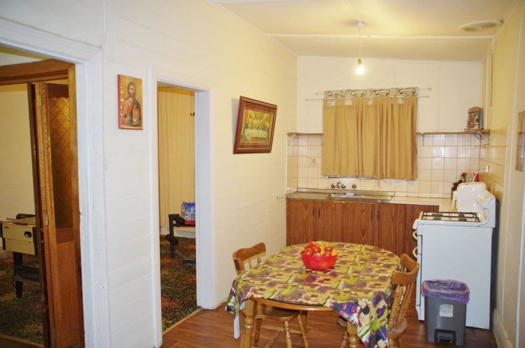 54 Eleventh Street, Renmark SA 5341, Renmark - Thumbnail 4