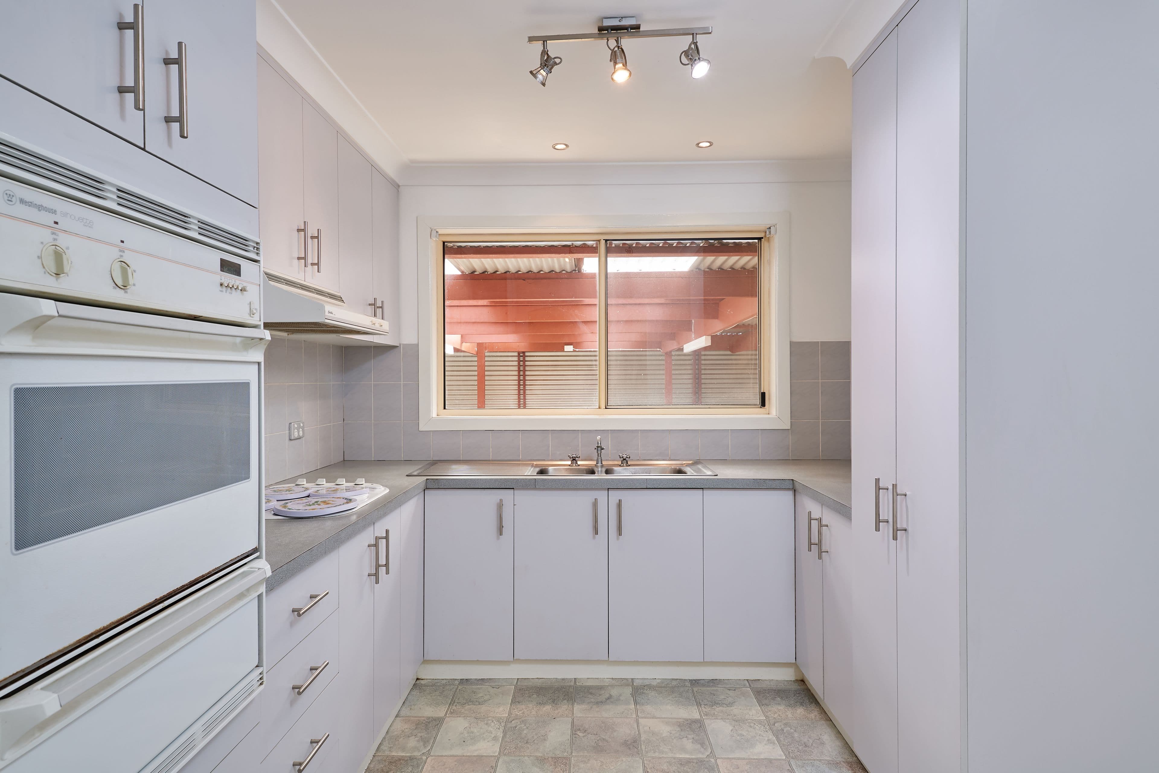 65 Lamilla Street, Glenfield Park - Thumbnail 2