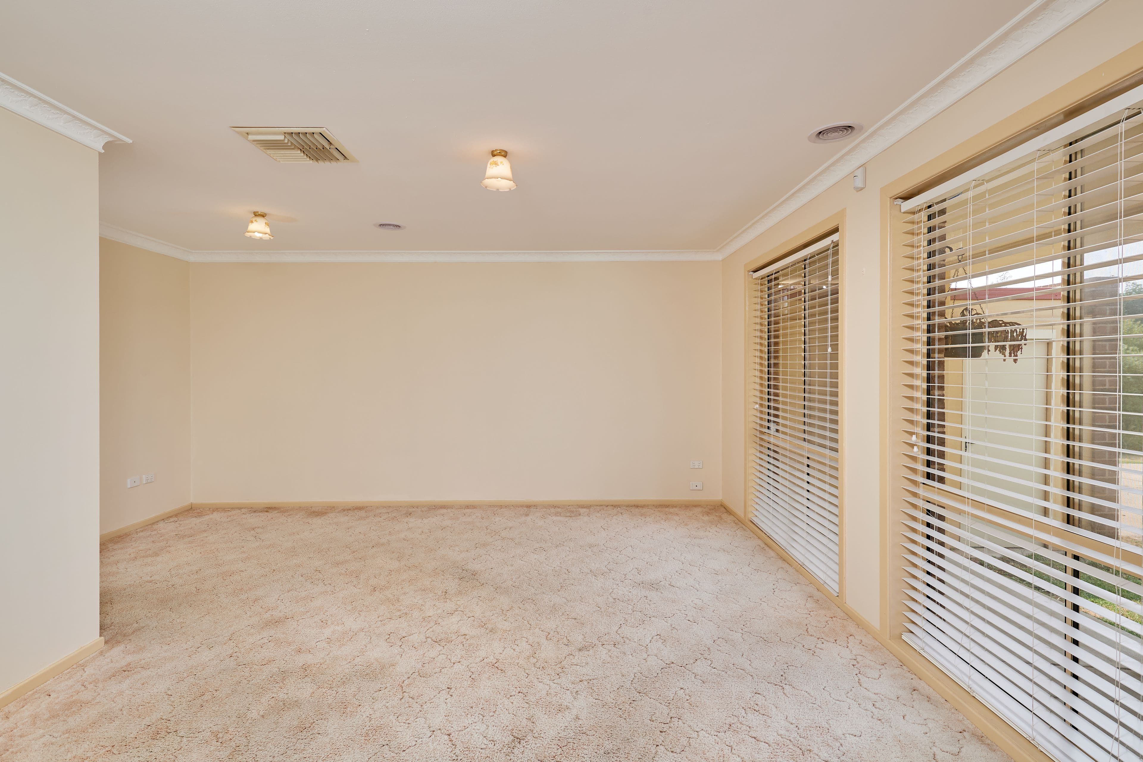 65 Lamilla Street, Glenfield Park - Thumbnail 3