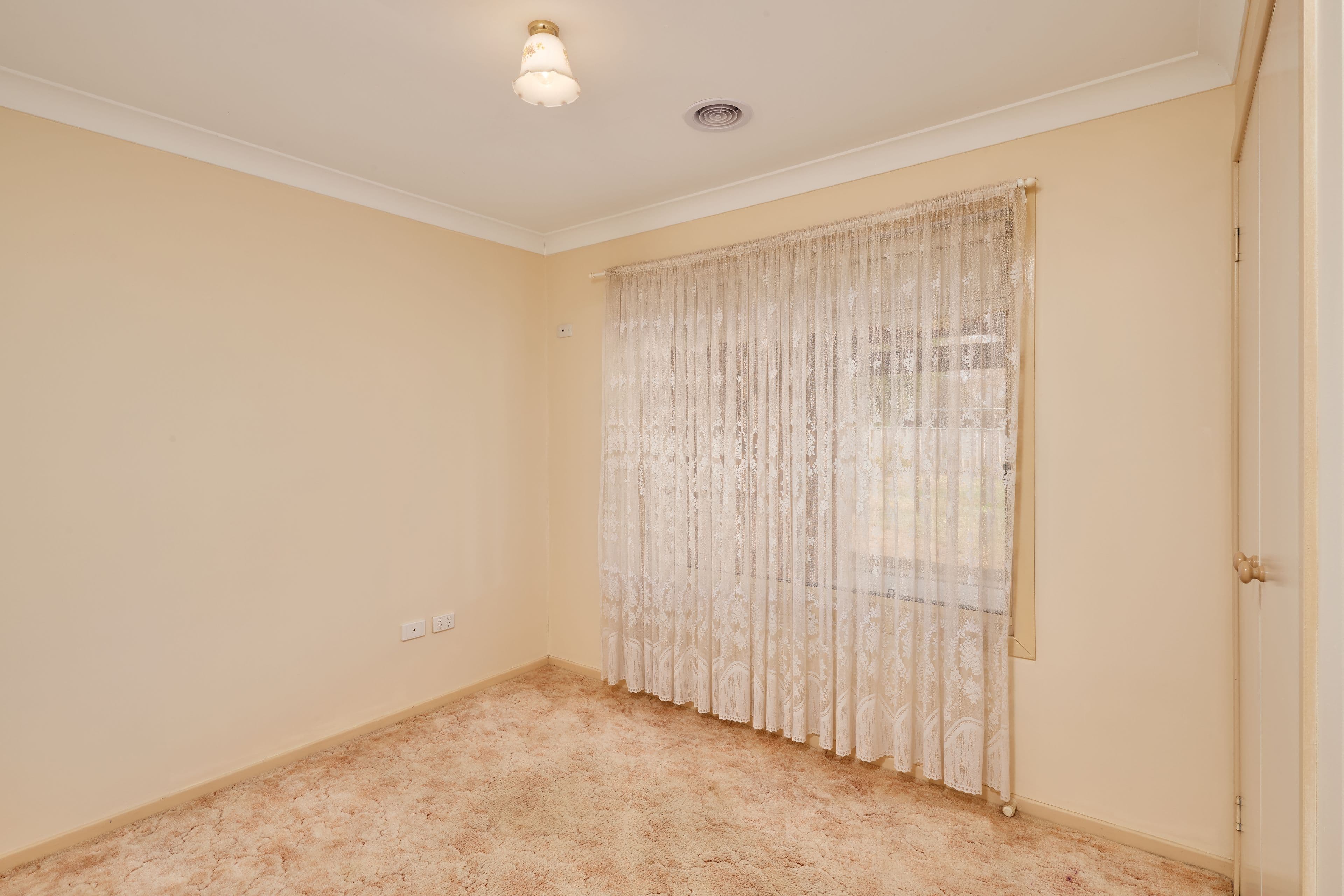 65 Lamilla Street, Glenfield Park - Thumbnail 7