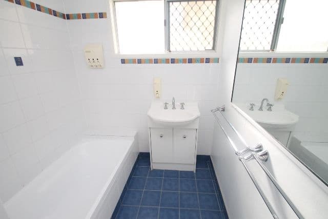 35 John Dory Drive, Toolooa QLD 4680, Toolooa - Thumbnail 8