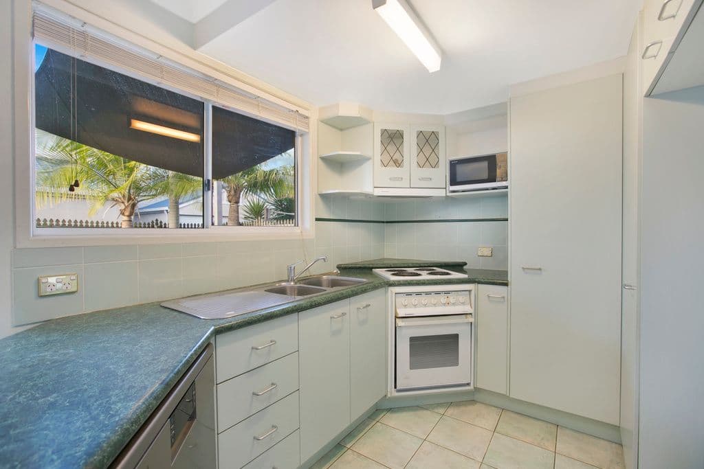 188 Thorneside Road, Thorneside QLD 4158, Thorneside - Thumbnail 4