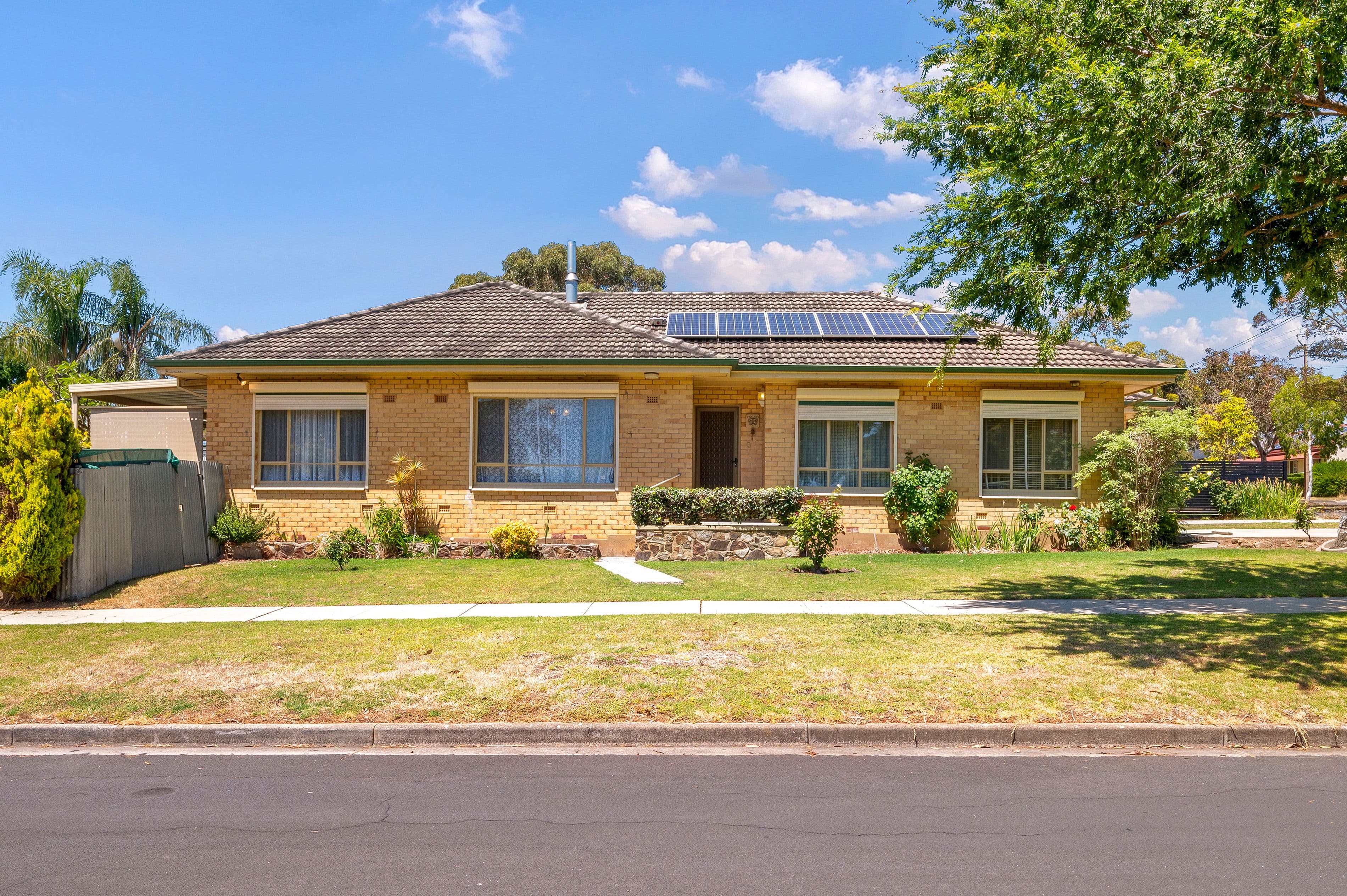 18 Walton Avenue, Clearview SA 5085, Clearview - Image 1