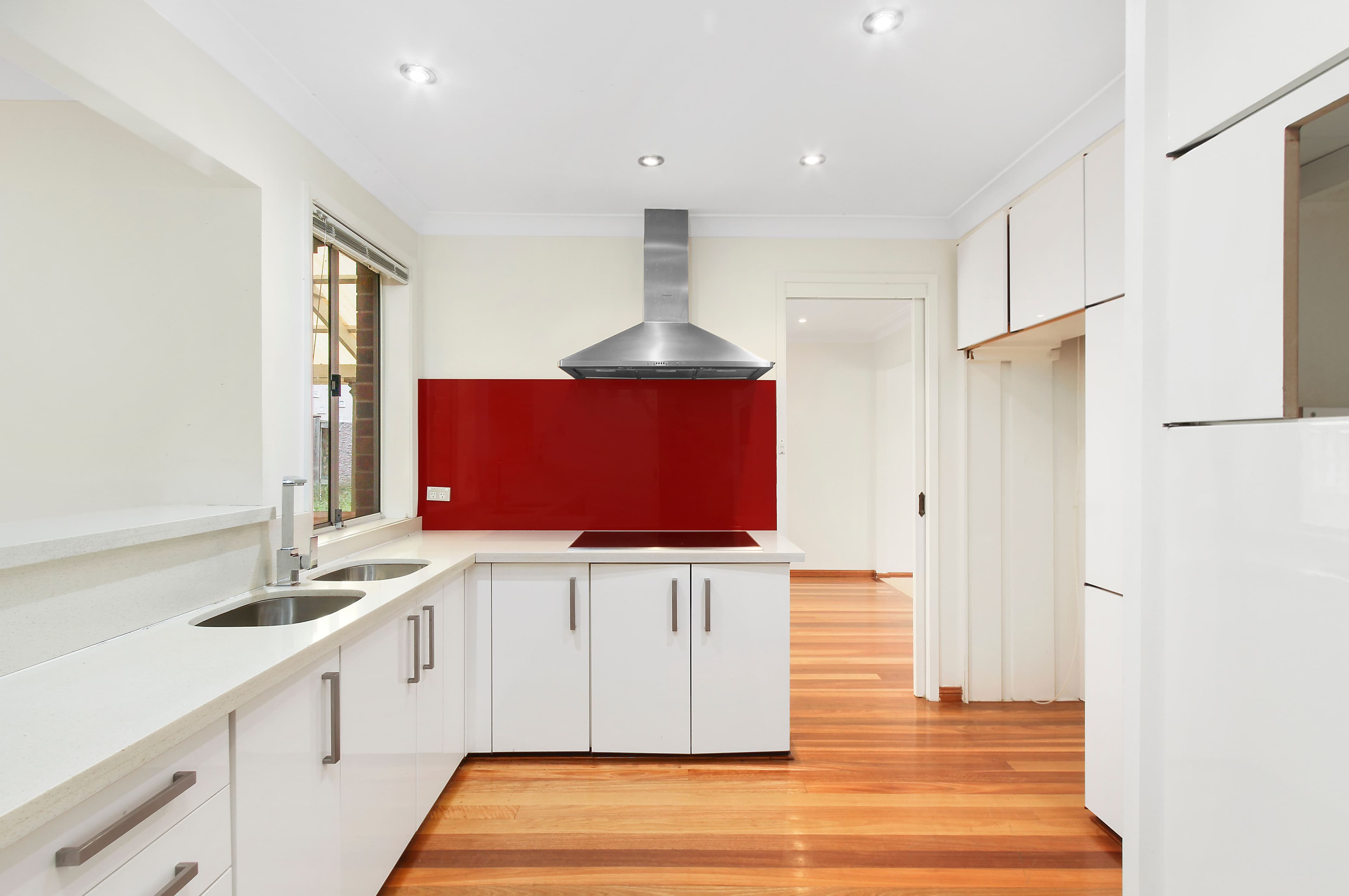 37 Corio Road, Prairiewood - Thumbnail 3