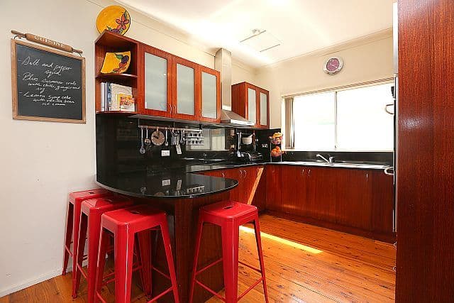 19 Birdwood Road, GEORGES HALL NSW 2198, Georges Hall - Thumbnail 3