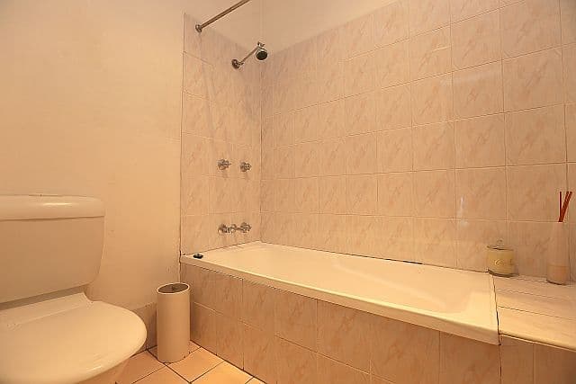 19 Birdwood Road, GEORGES HALL NSW 2198, Georges Hall - Thumbnail 7