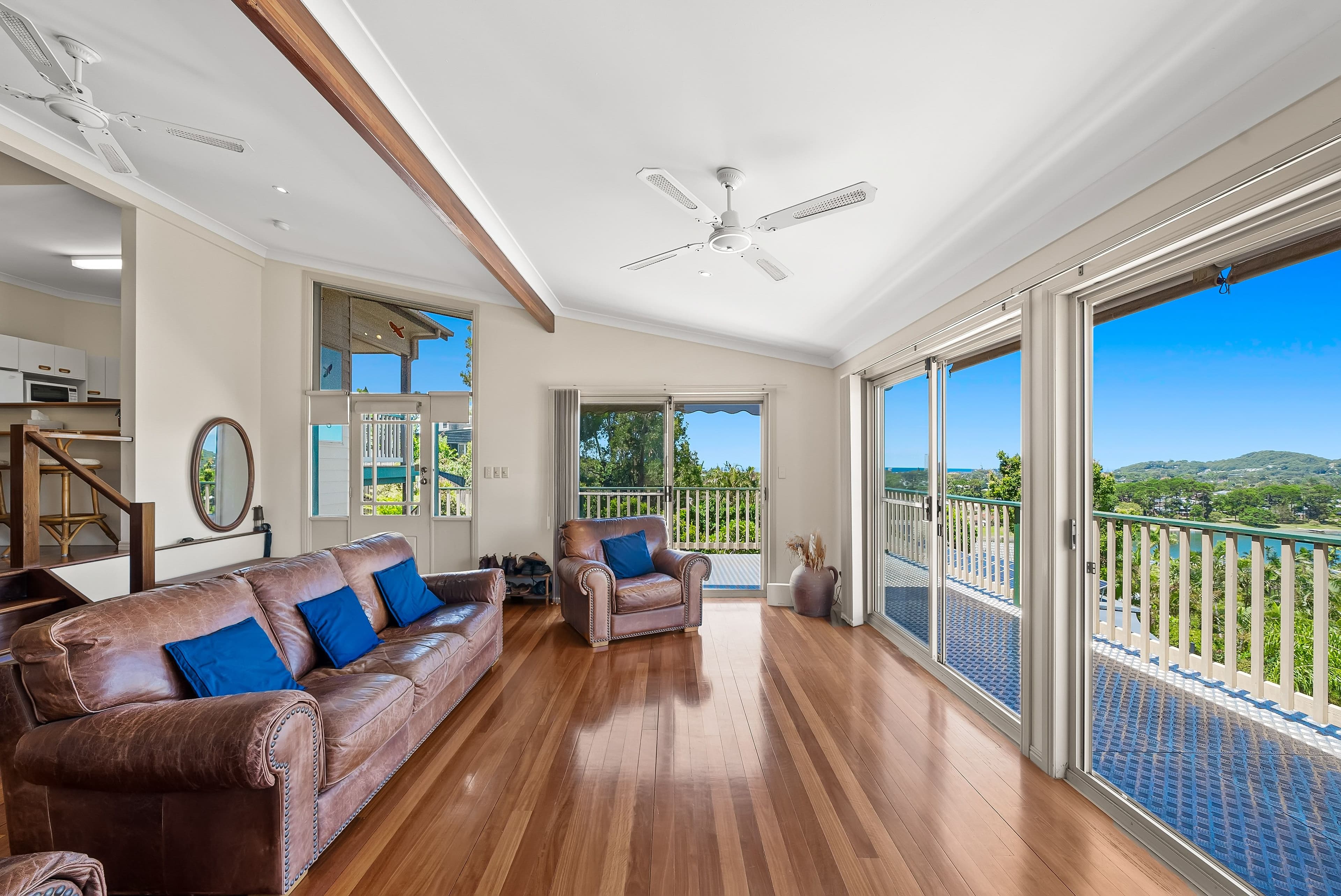 15 Jandakot Court, Elanora QLD 4221, Elanora - Thumbnail 2
