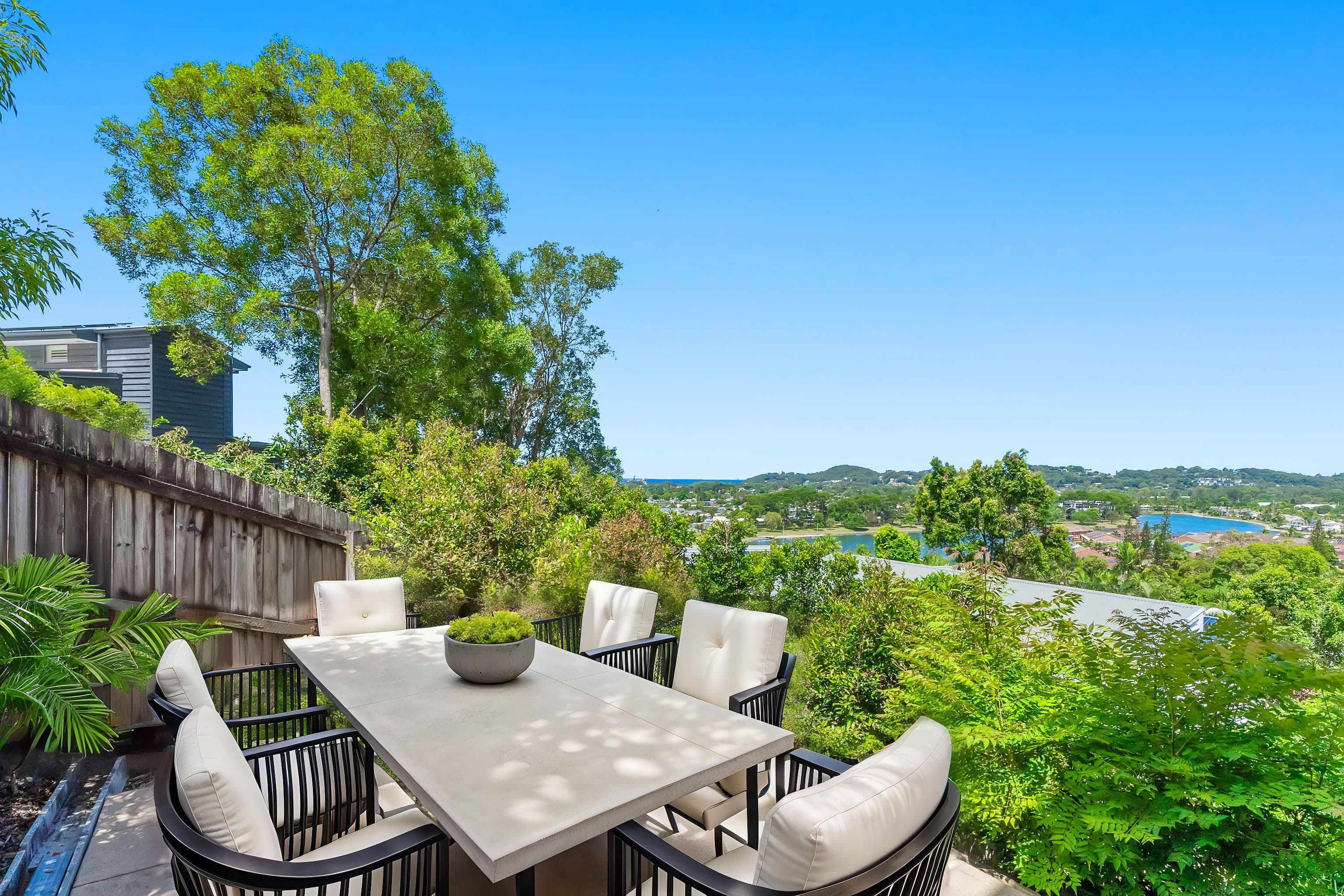 15 Jandakot Court, Elanora QLD 4221, Elanora - Thumbnail 4