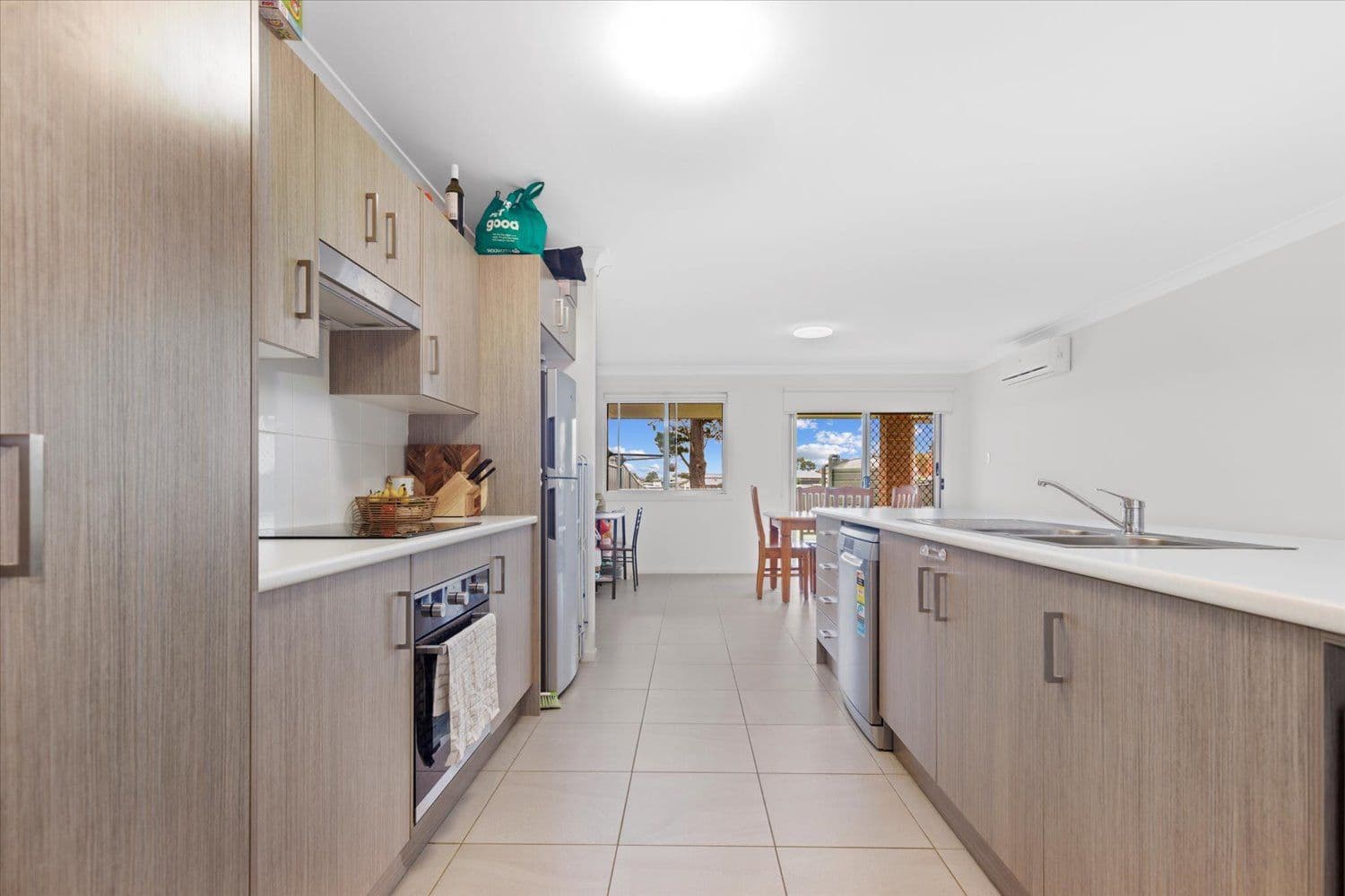 14 & 14A Huxtable Place, Goulburn NSW 2580, Goulburn - Thumbnail 2