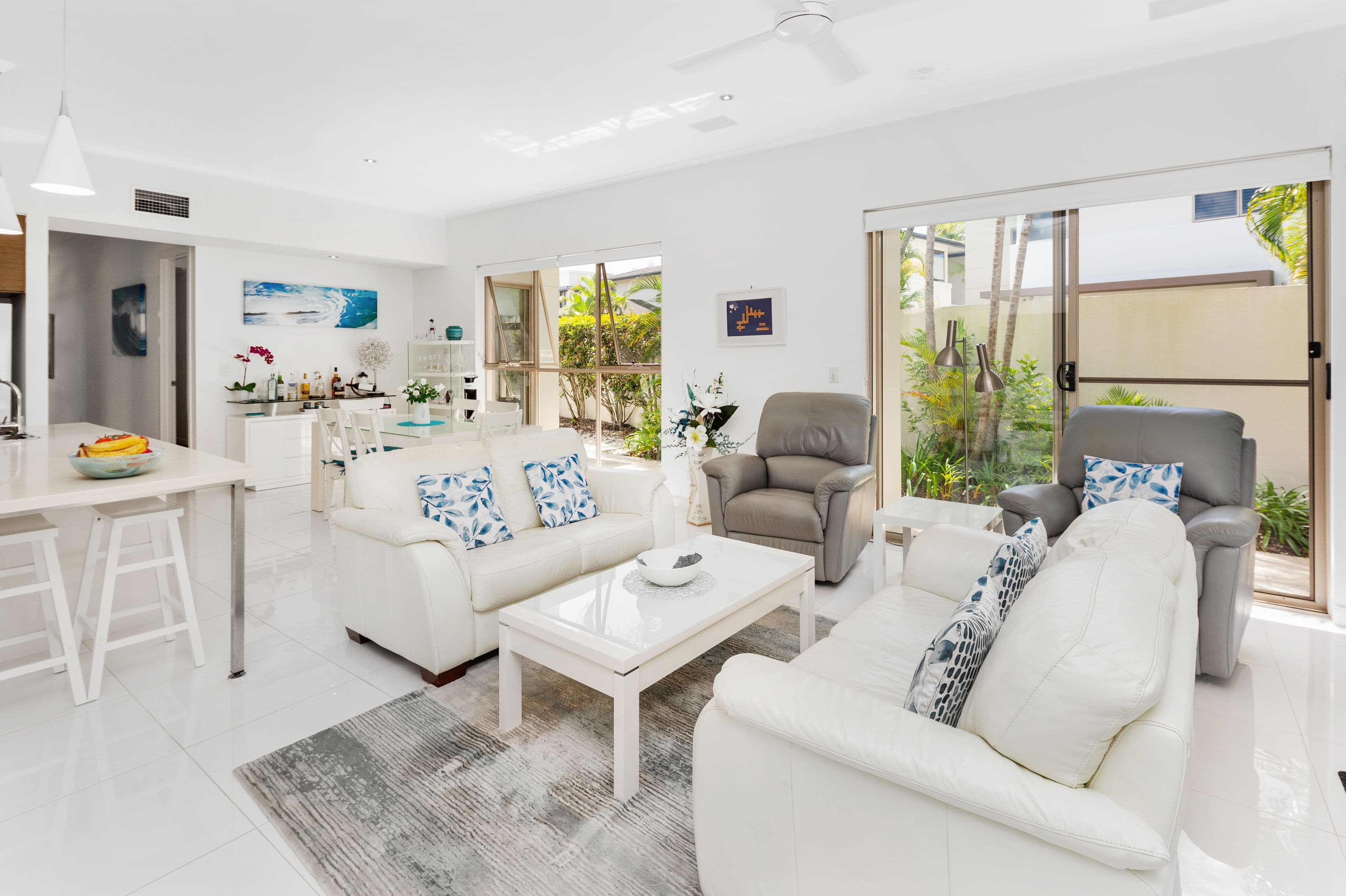 6010 Calardo Avenue, Hope Island QLD 4212, Hope Island - Thumbnail 3