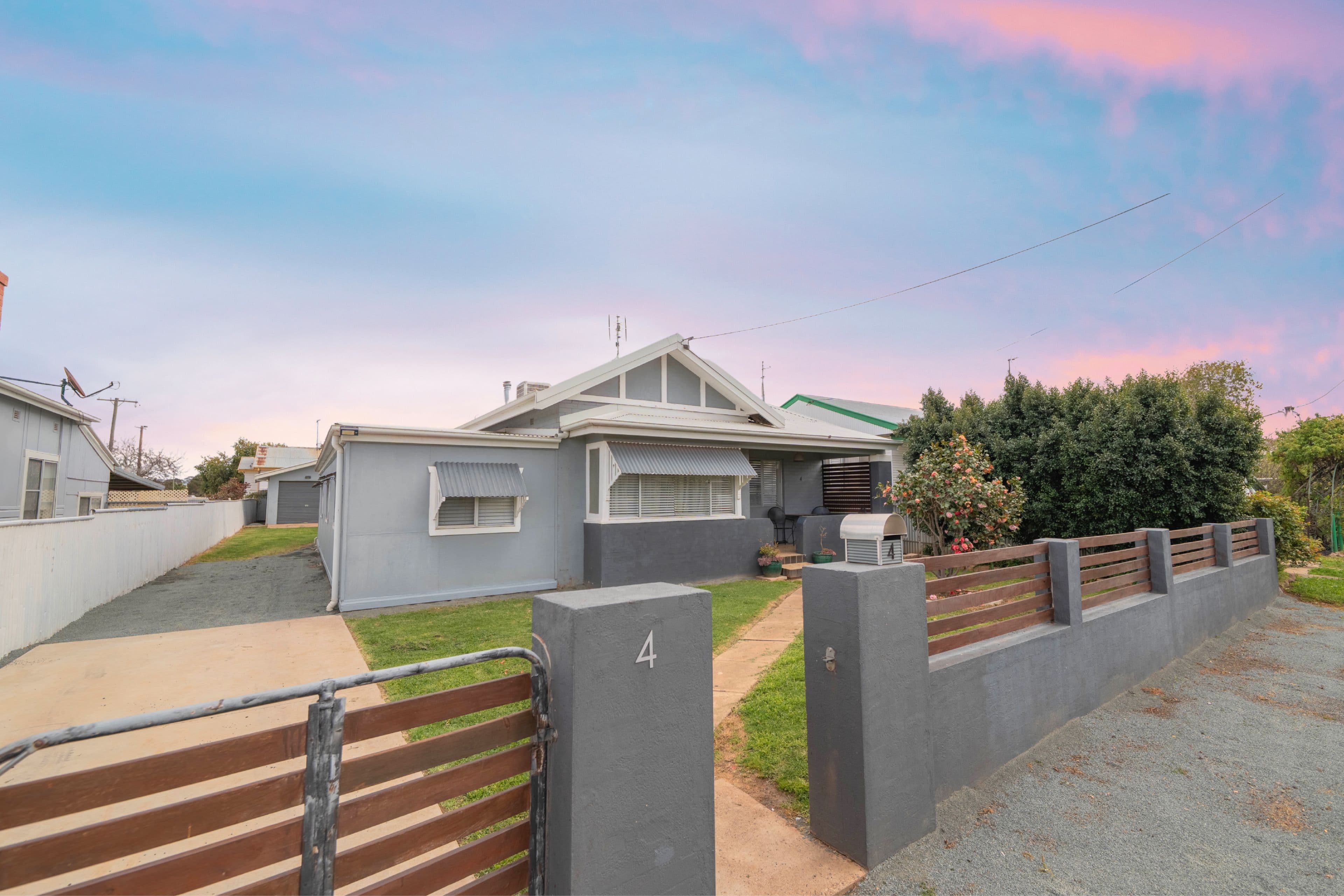 4 Armstrong Street, Parkes NSW 2870, Parkes - Image 1