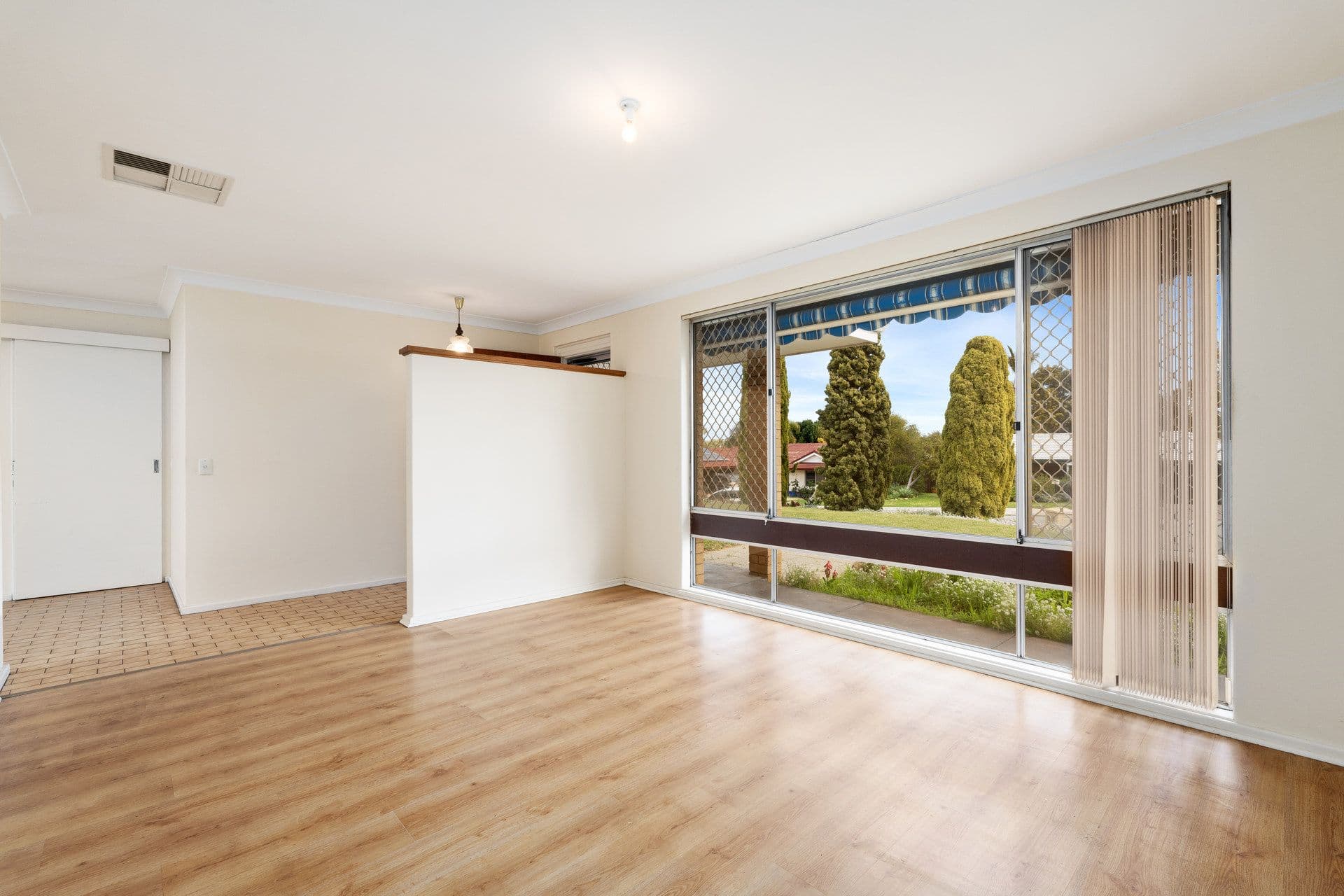 6 Katrine Way, Hamersley WA 6022, Hamersley - Thumbnail 2