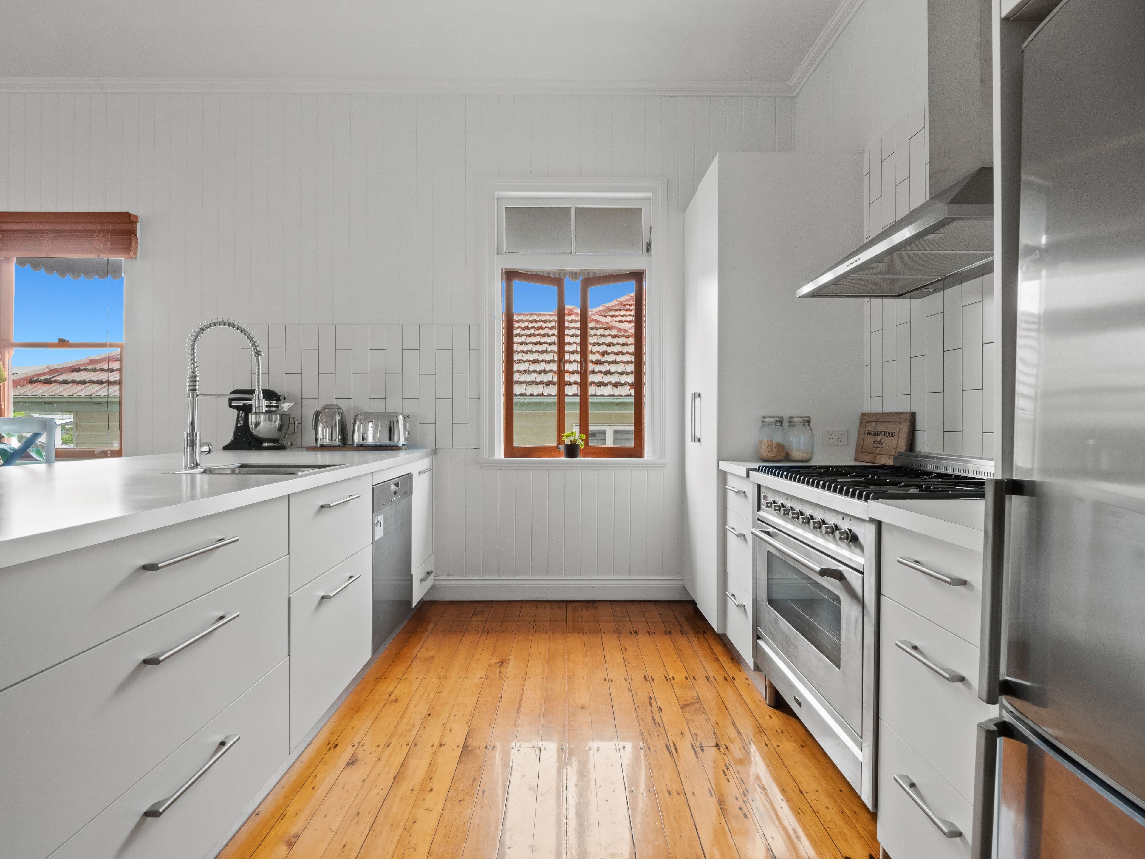 25 Erica Street, Cannon Hill QLD 4170, Cannon Hill - Thumbnail 3