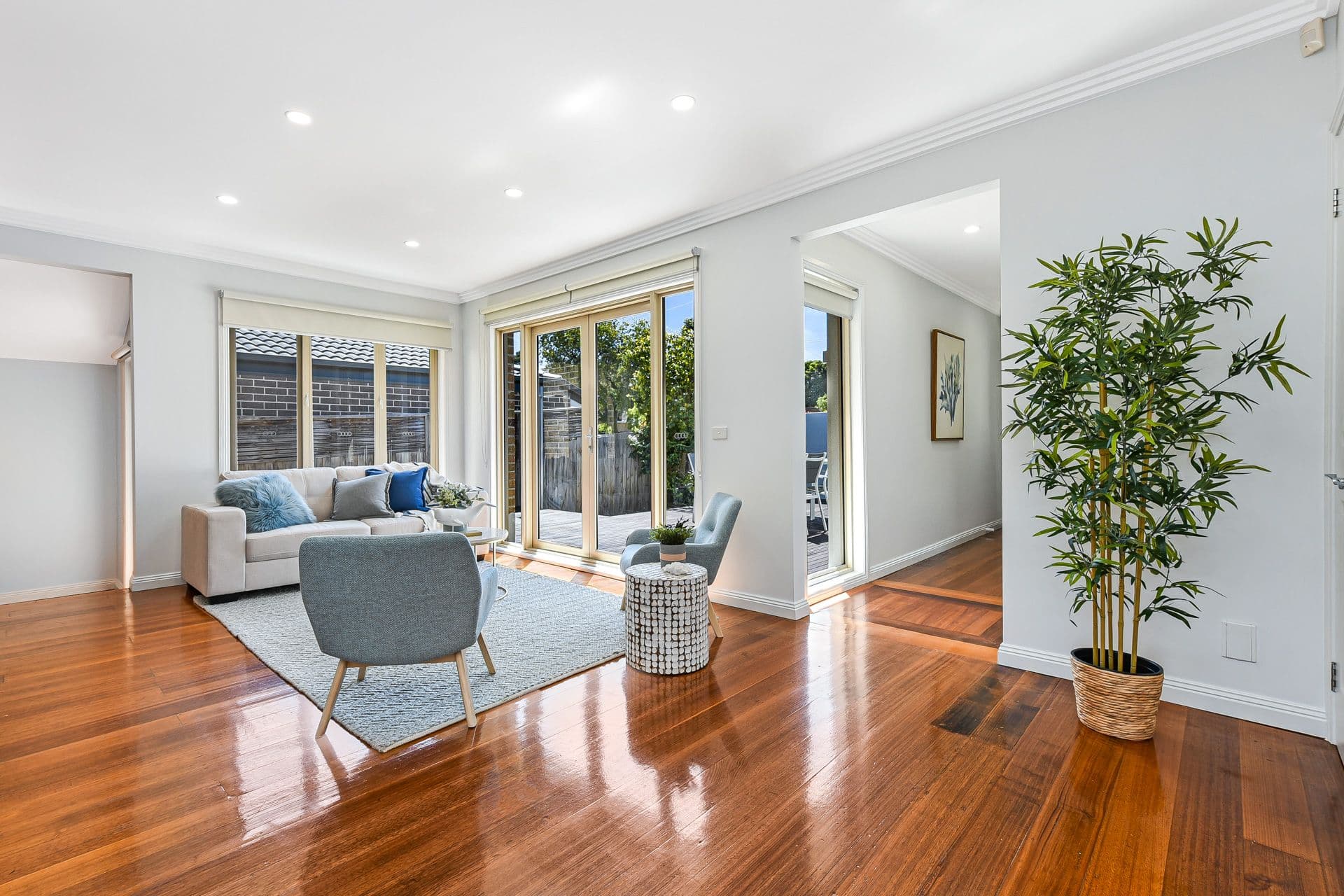 22 Jacqueline Road, Mount Waverley VIC 3149, Mount Waverley - Thumbnail 2