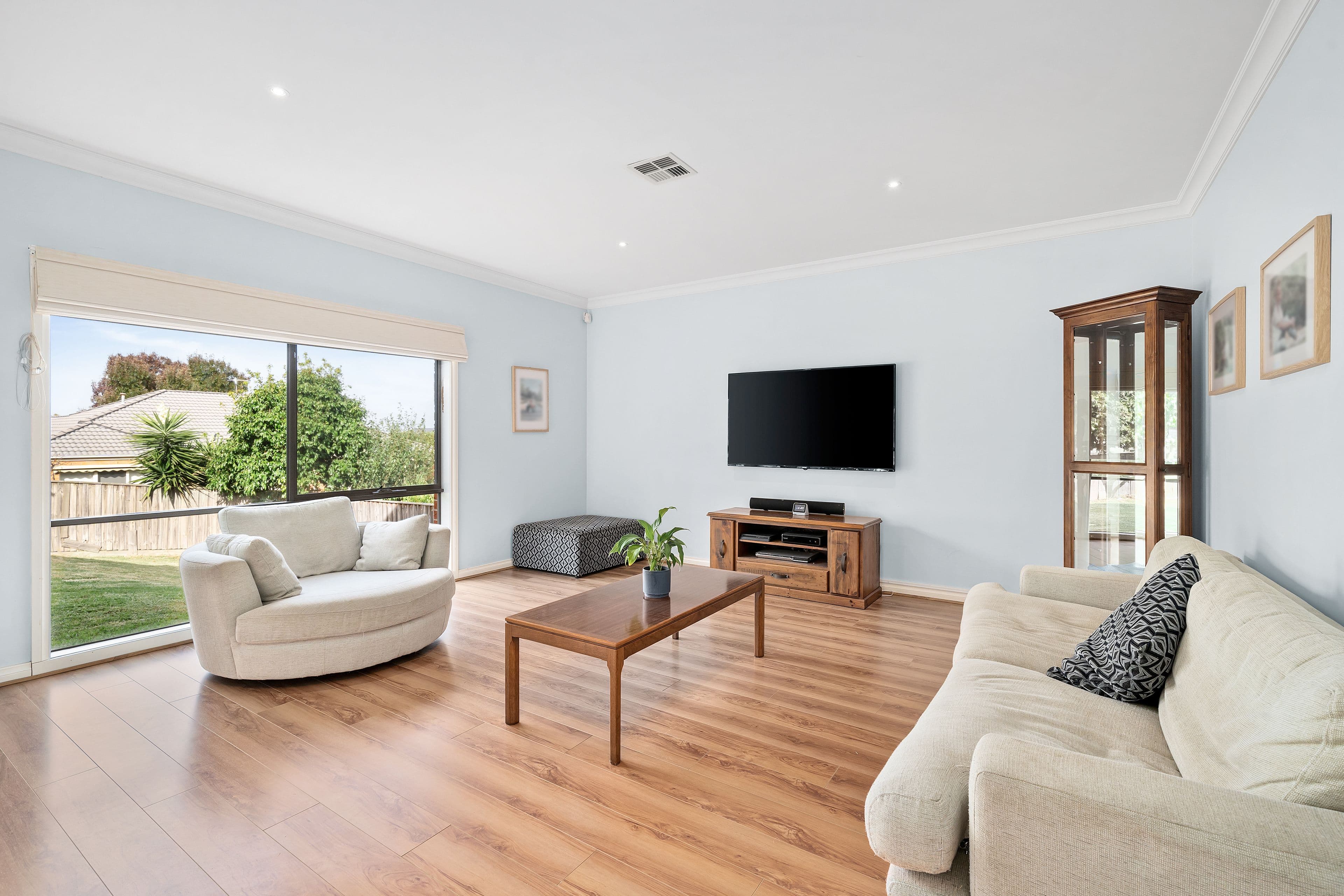 40 Saxonwood Drive, Sunbury VIC 3429, Sunbury - Thumbnail 2
