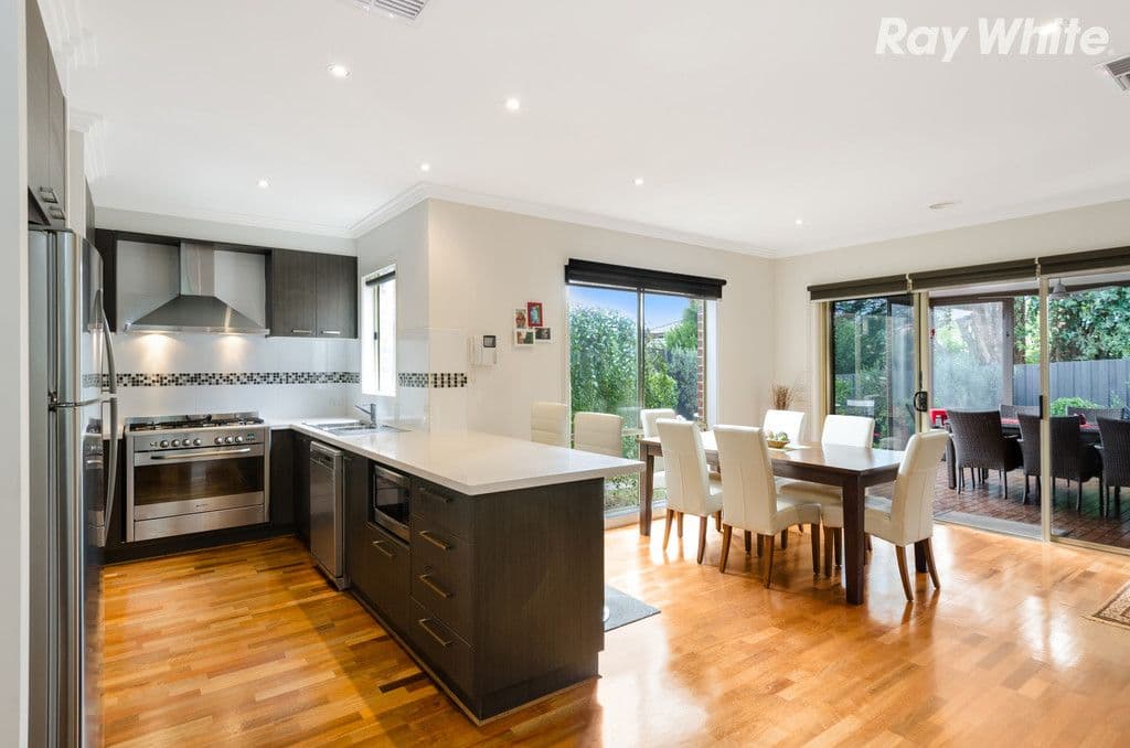 37 Treerise Boulevard, Ferntree Gully VIC 3156, Ferntree Gully - Thumbnail 2