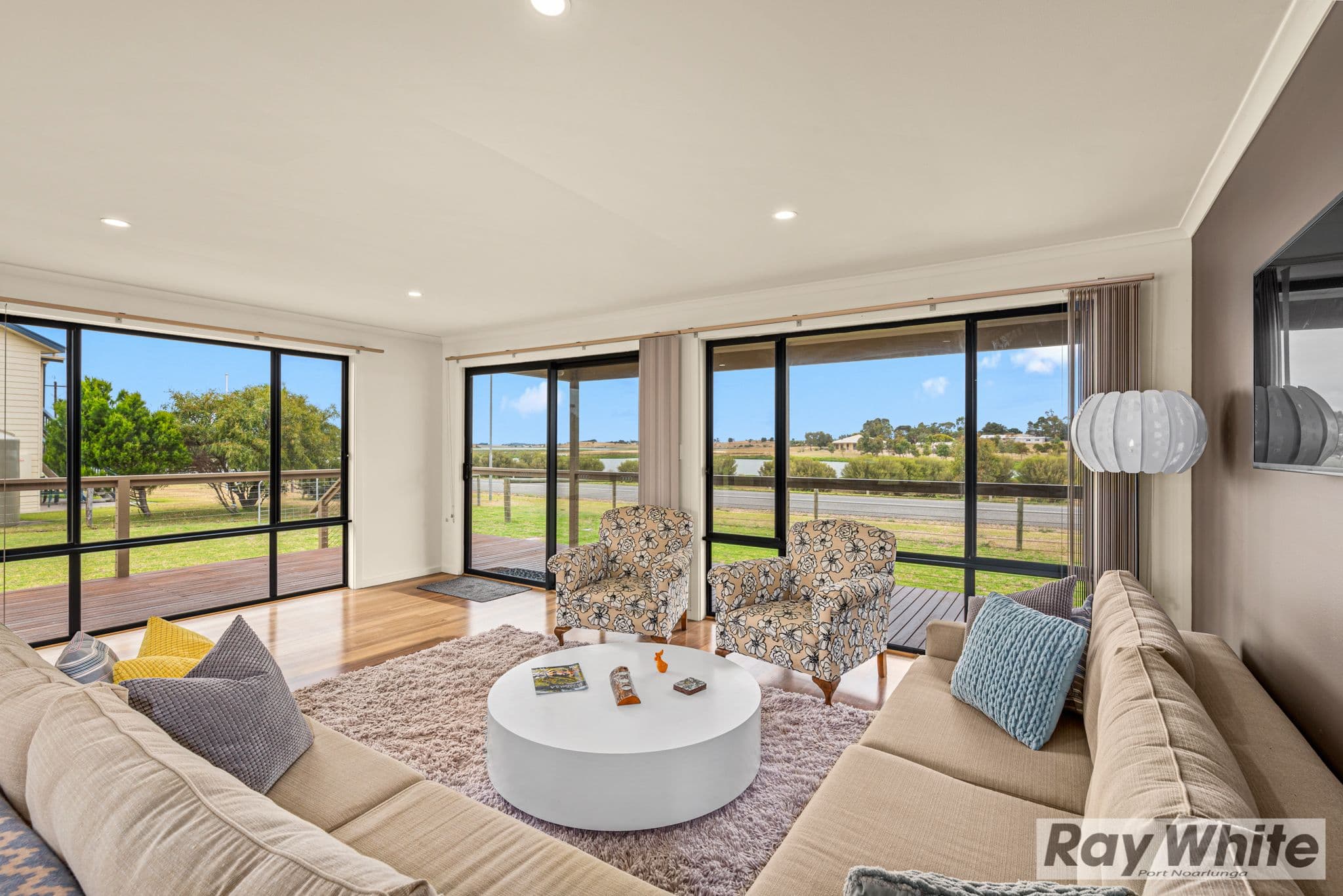 5 Alexandrina Drive, CLAYTON BAY SA 5256, Clayton Bay - Thumbnail 2