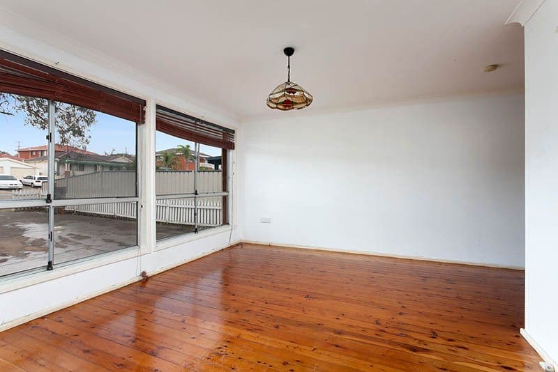 59 Phillip Crescent, Barrack Heights - Thumbnail 2