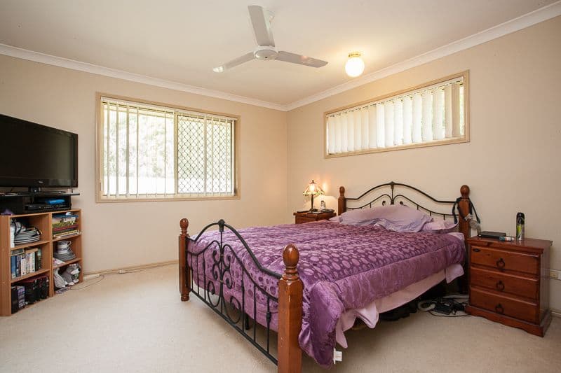 17 Sandwell Crescent, KIPPA-RING QLD 4021, Kippa-Ring - Thumbnail 8