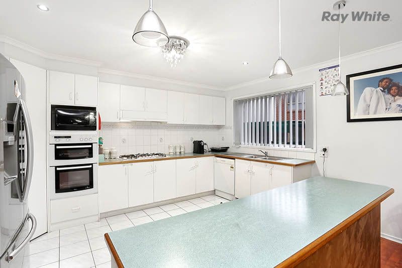 11 Deloraine Drive, Hoppers Crossing VIC 3029, Hoppers Crossing - Thumbnail 3