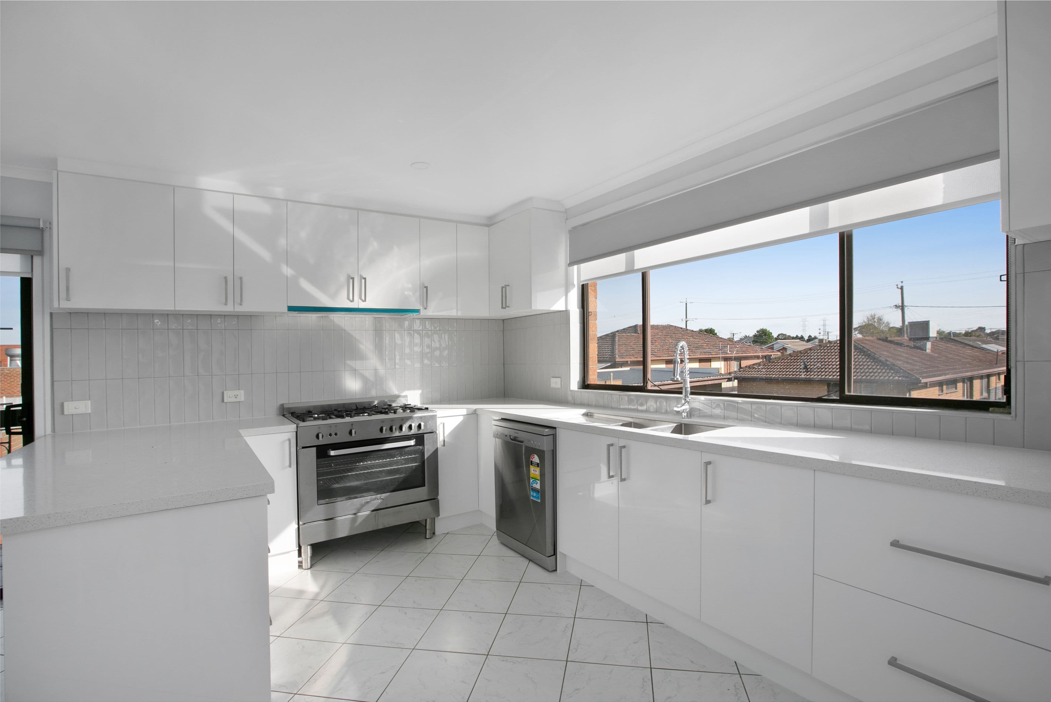 64 Gertz Avenue, Reservoir VIC 3073, Reservoir - Thumbnail 3